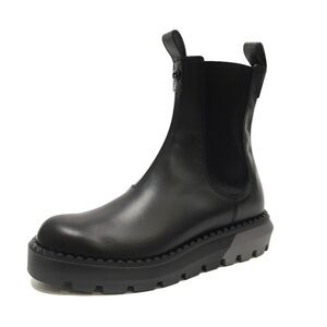 Gucci men's leather Chelsea boots size 7 fits 8 US made in Italy